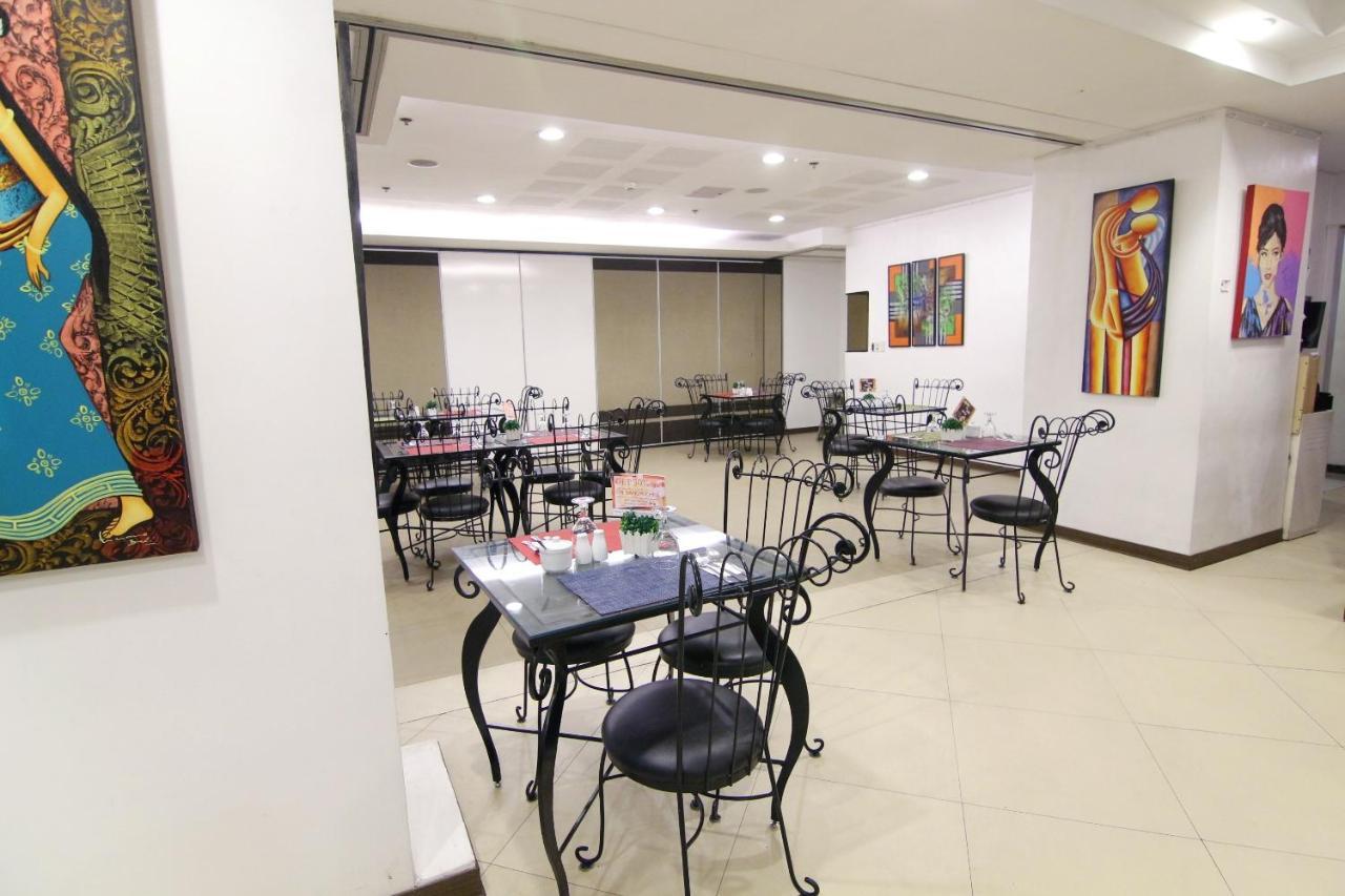 Oyo 103 Artina Suites Hotel Makati City Exterior foto