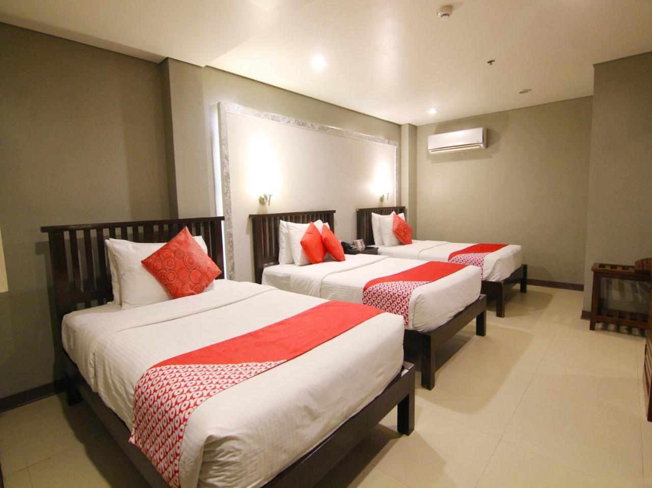 Oyo 103 Artina Suites Hotel Makati City Exterior foto