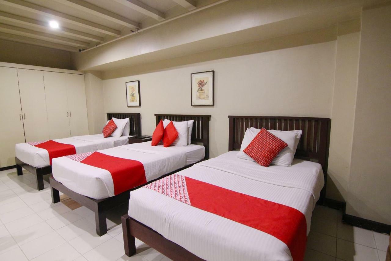 Oyo 103 Artina Suites Hotel Makati City Exterior foto